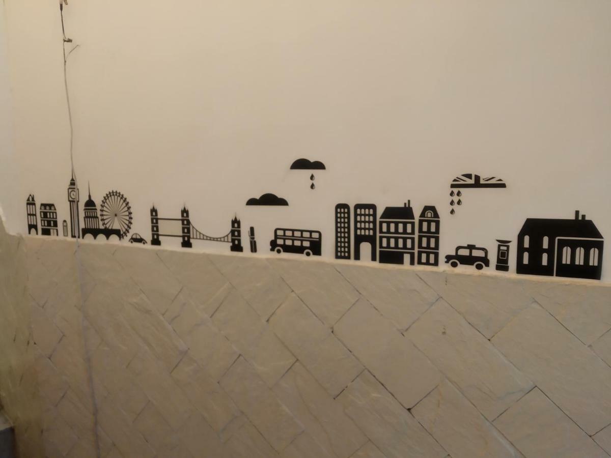 Bunk Hostel Delhi Нью-Дели Экстерьер фото
